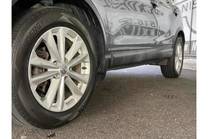 Nissan Rogue Sport 2017 AWD image 10