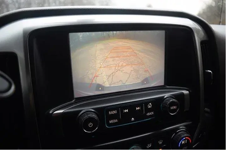 $18000 : Chevrolet Silverado 1500 201 image 10