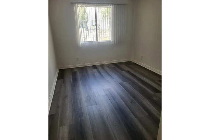 $1450 : 1 Bed Apartment for rent in LA image 6