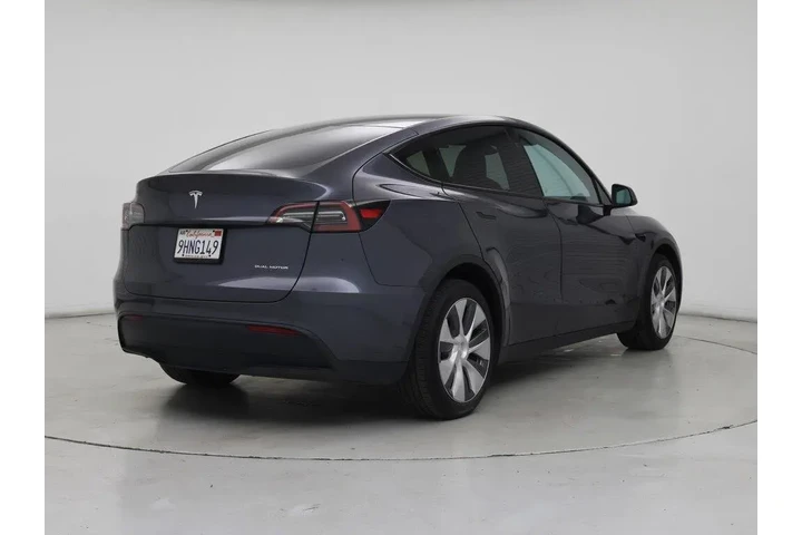 $35998 : Tesla Model Y 2023 AWD Long image 8