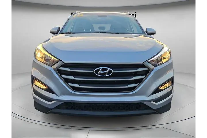 $8694 : Hyundai TUCSON 2016 AWD SE 4 image 5