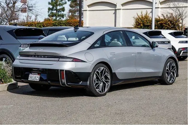 $31991 : Hyundai IONIQ 6 2025 AWD Lim image 4