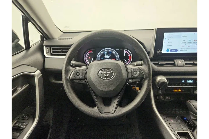 $29998 : Toyota RAV4 2024 AWD LE 4dr image 10