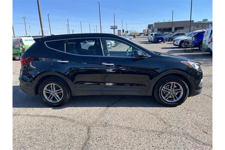 $14094 : Hyundai SANTA FE Sport 2017 image 9