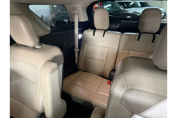 $20490 : 2020 Explorer Limited image 10