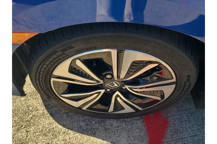 $15990 : Honda Civic 2016 EX-T 4dr Se image 10