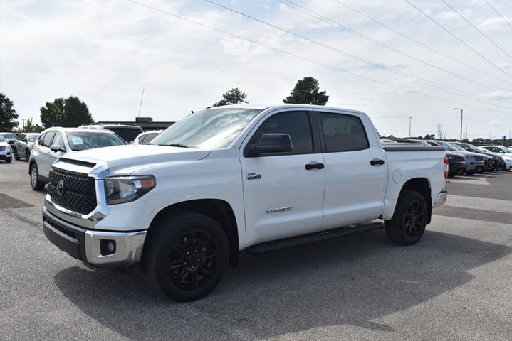 2018 Tundra SR5 image 1