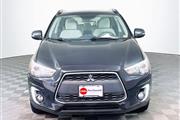 $8101 : PRE-OWNED 2015 MITSUBISHI OUT thumbnail