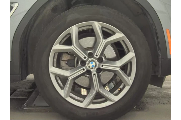 $28990 : BMW X3 2024 AWD xDrive30i 4d image 9