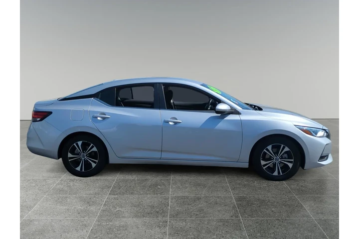 Nissan Sentra 2021 SV 4dr Se image 6