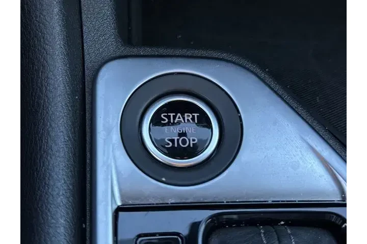 $17698 : Nissan Sentra 2025 SV 4dr Se image 6