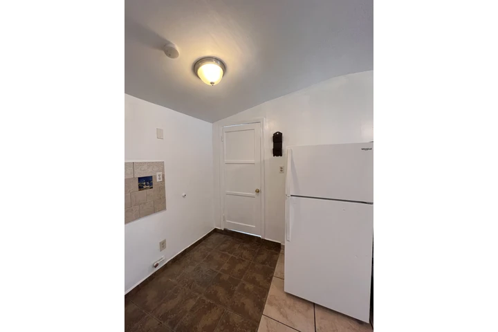 $1400 : Studio en Renta image 3