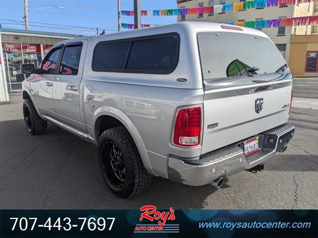 2017 1500 Laramie 4WD Truck image 6