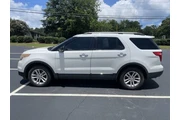 $13000 : 2012 Explorer XLT thumbnail