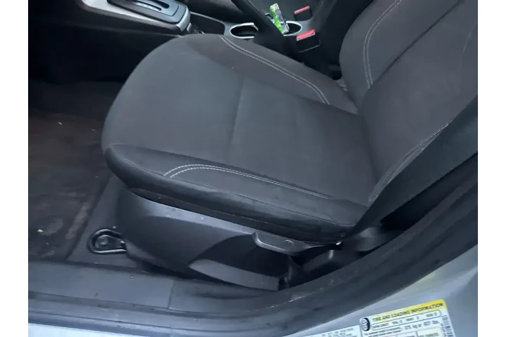 $8750 : Ford Fiesta 2017 SE 4dr Seda image 9