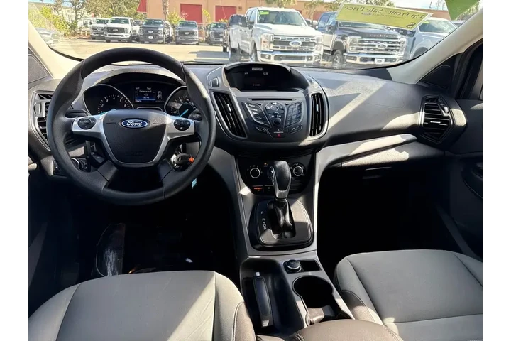 $10900 : Ford Escape 2016 SE 4dr SUV image 6