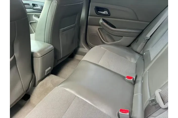 $9999 : Chevrolet Malibu 2015 LT 4dr image 5