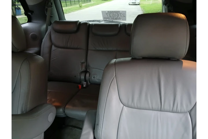 $5500 : Toyota sienna xl limited image 7