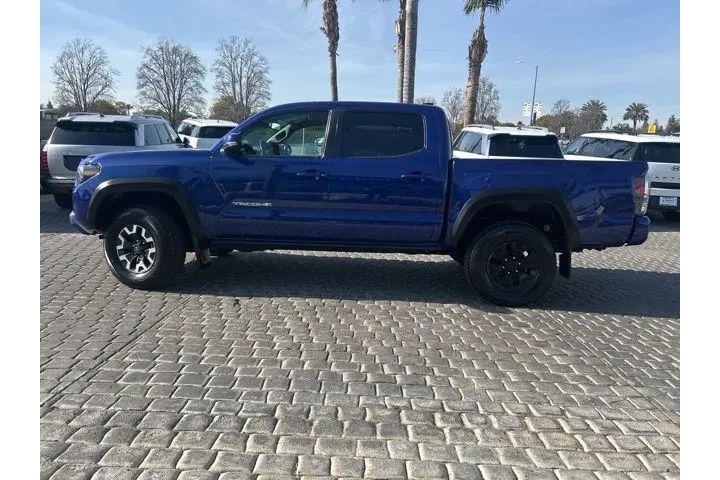 $29990 : Toyota Tacoma 2022 4x2 TRD O image 6