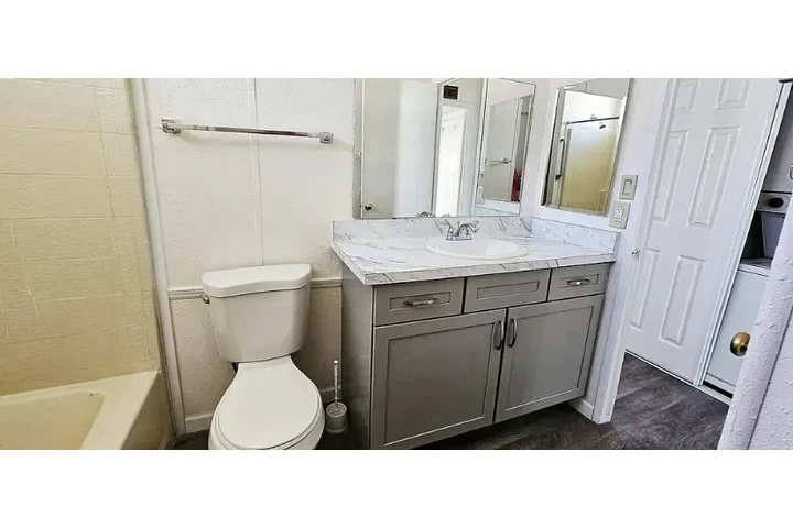 $800 : los sentidos en El Monte, CA image 5