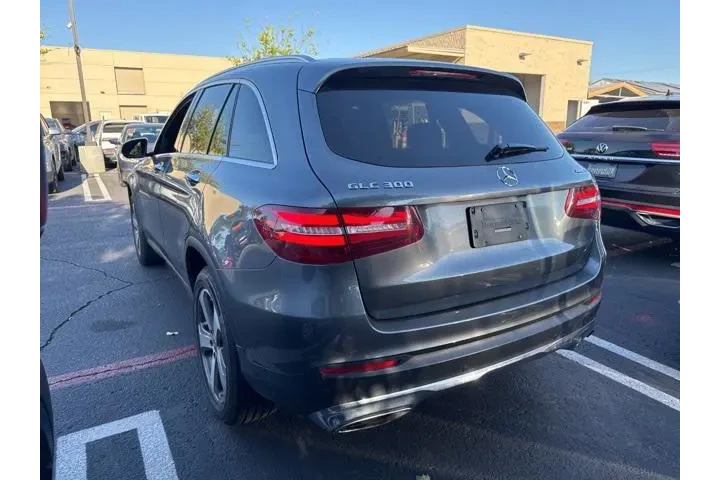 $16807 : Mercedes-Benz GLC 2018 AWD G image 2