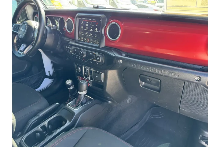 $34618 : Jeep Wrangler Unlimited 2022 image 5