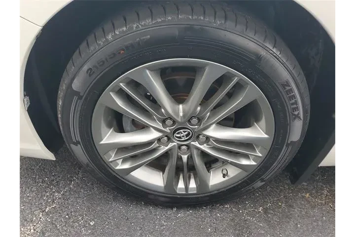 $12990 : Toyota Camry 2016 XLE 4dr Se image 7