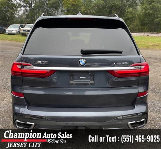 Used 2019 X7 xDrive50i Sports image 5