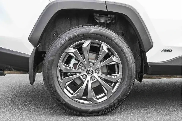 $35995 : Toyota RAV4 Hybrid 2024 AWD image 10