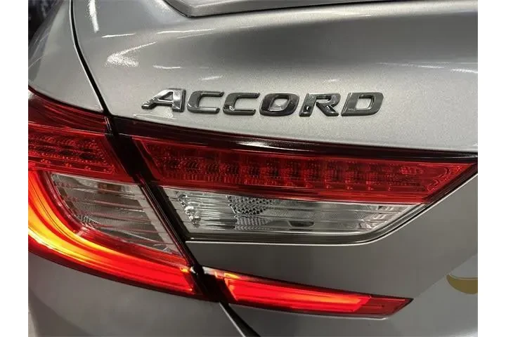 $17000 : Honda Accord 2020 Sport 4dr image 6