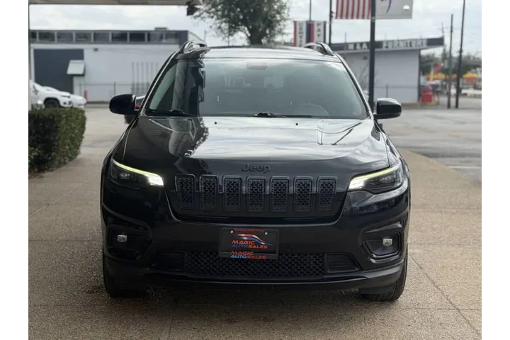 $17499 : 2020 Cherokee Altitude image 5