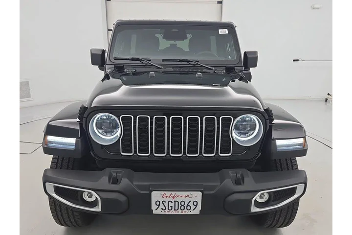 $33998 : Jeep Wrangler 2025 4x4 Sahar image 2