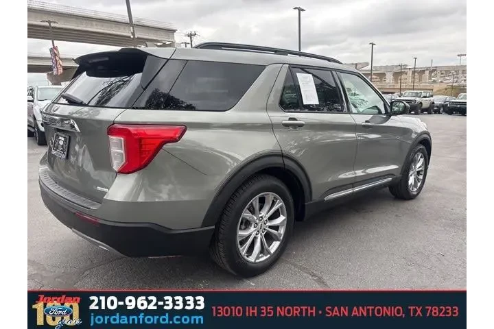 $17635 : Ford Explorer 2020 XLT 4dr S image 8