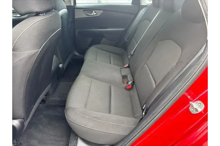 $8920 : Kia Forte 2020 LXS 4dr Sedan image 10