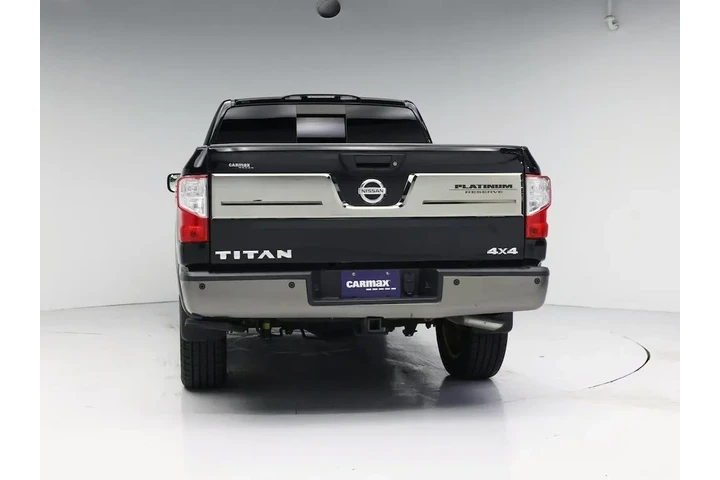 $32998 : Nissan Titan 2018 4x4 Platin image 6
