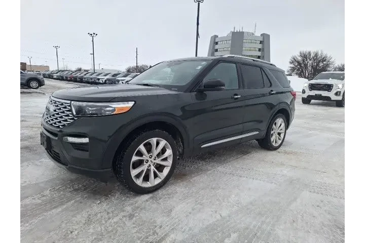 $30000 : Ford Explorer 2022 AWD Plati image 2