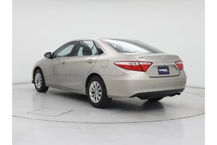 $17998 : Toyota Camry 2017 LE 4dr Sed image 2