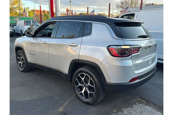 $23990 : Jeep Compass 2025 4x4 Limite image 3