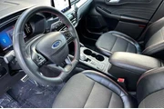 $16897 : Ford Escape 2023 AWD ST-Line thumbnail
