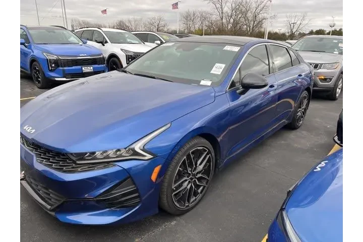 $26888 : Kia K5 2023 GT 4dr Sedan image 1