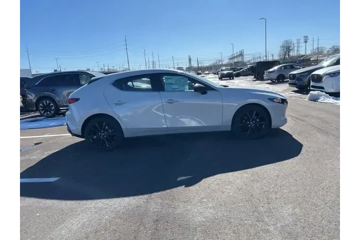 $25980 : Mazda Mazda3 Hatchback 2025 image 4