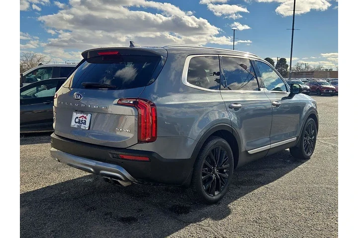 $29438 : Kia Telluride 2021 AWD SX 4d image 3