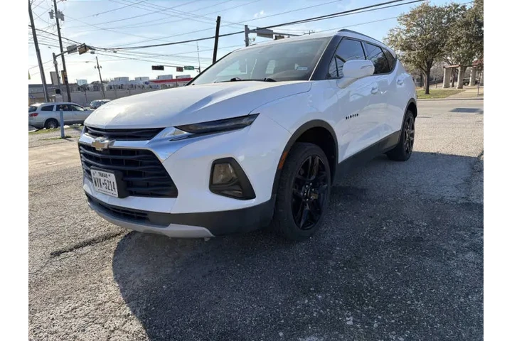 $17995 : 2019 Blazer LT image 2