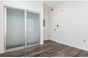 $1900 : 2-BED 2BATH APT IN CENTRAL LA thumbnail