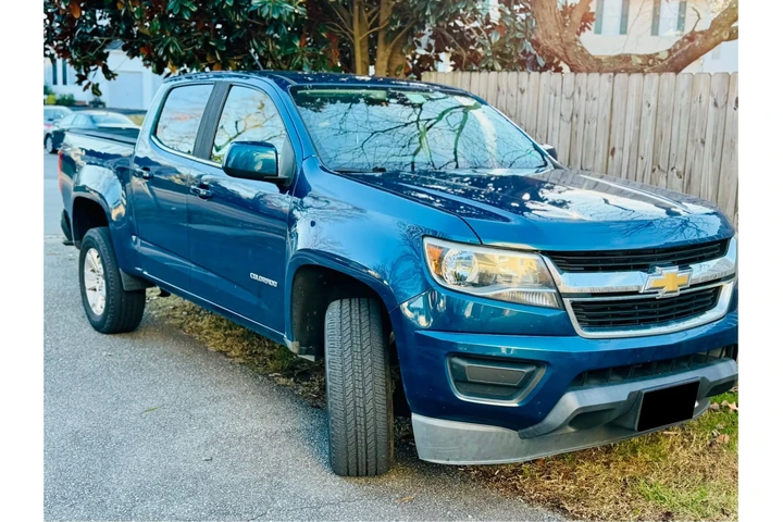 $9500 : 2019 Colorado LT image 1