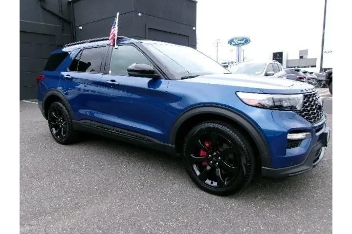 $39996 : Ford Explorer 2022 AWD ST 4d image 2