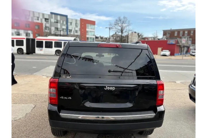 $9995 : 2013 Patriot Latitude image 5