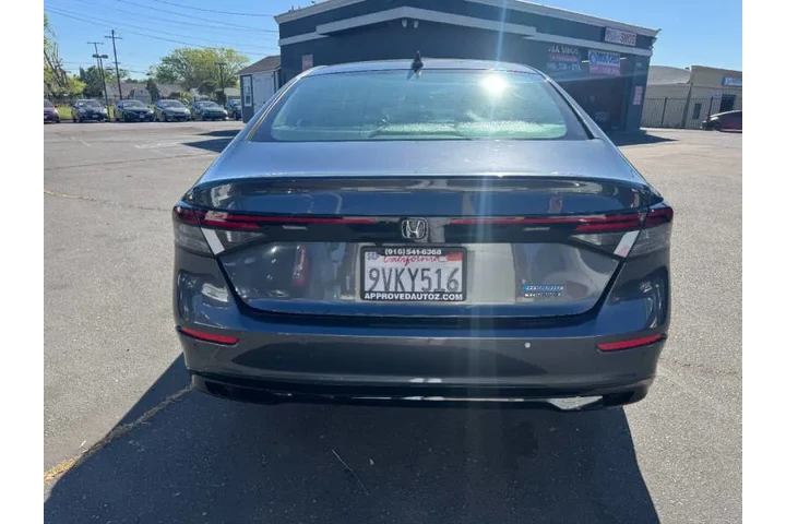 $19998 : 2024 Accord Hybrid Touring image 7