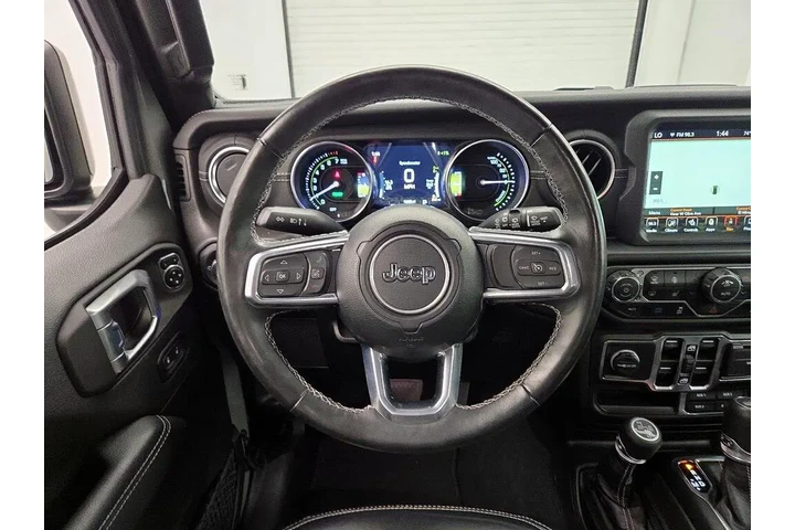 $32998 : Jeep Wrangler 2023 4x4 Sahar image 10