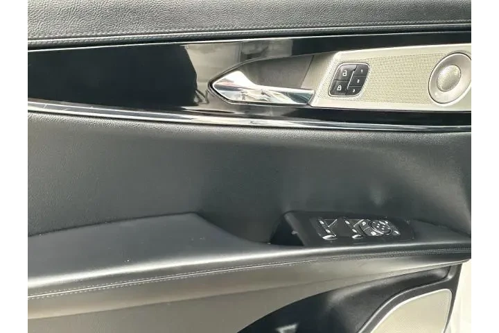 $29210 : Lincoln Nautilus 2022 AWD Re image 10